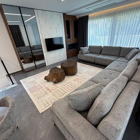 别墅 Sueper Vip Havuzlu Muestakil Odalar Banyolu *