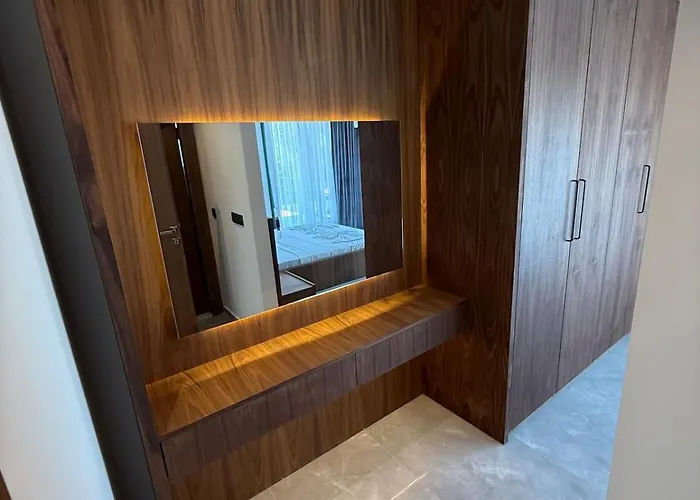 Βίλα Sueper Vip Havuzlu Muestakil Odalar Banyolu *