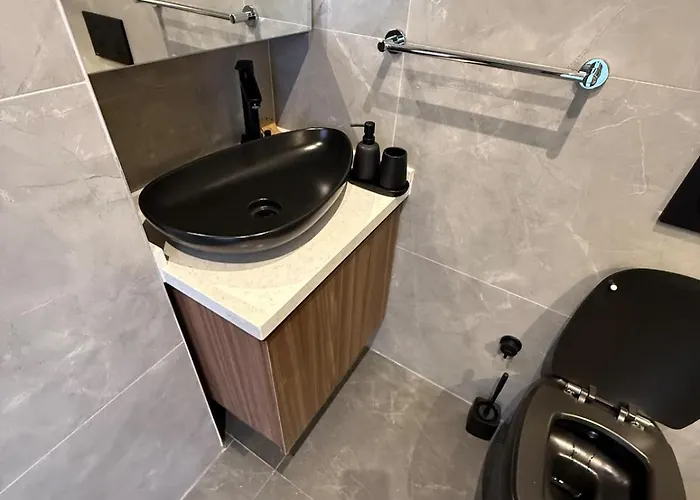 Sueper Vip Havuzlu Muestakil Odalar Banyolu Βίλα Çeşme