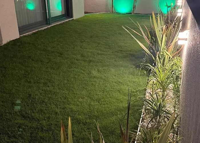 Βίλα Sueper Vip Havuzlu Muestakil Odalar Banyolu