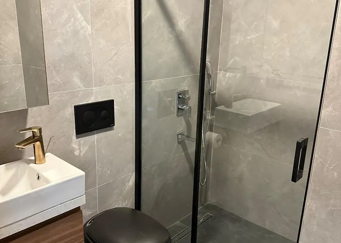 Βίλα Sueper Vip Havuzlu Muestakil Odalar Banyolu